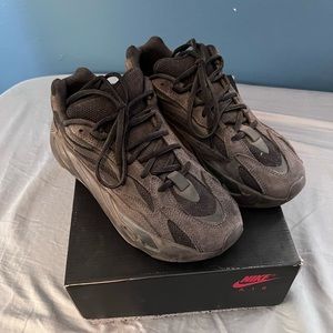 Yeezy 700